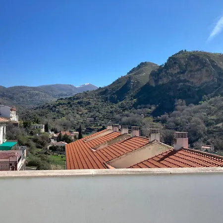 La Alberquilla, Un Oasis Con Piscina En