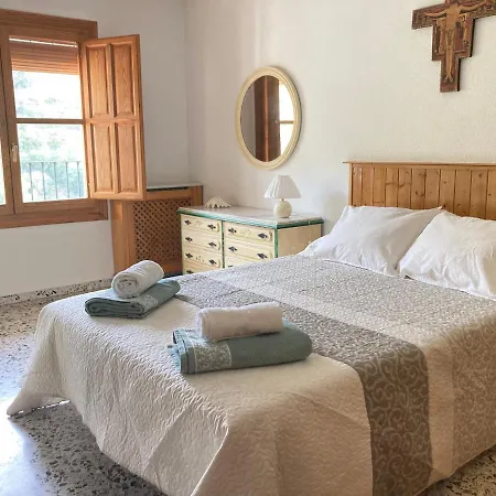La Alberquilla, Un Oasis Con Piscina En Quéntar