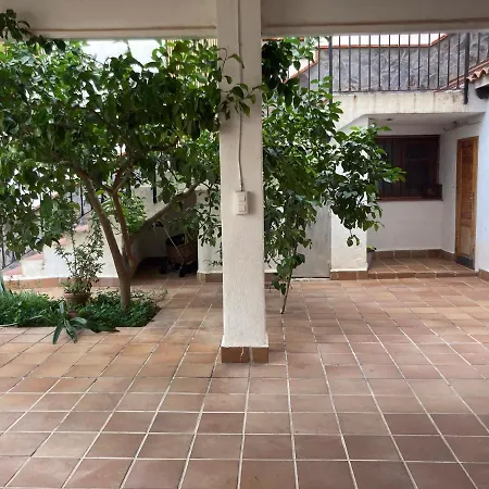 La Alberquilla, Un Oasis Con Piscina En
